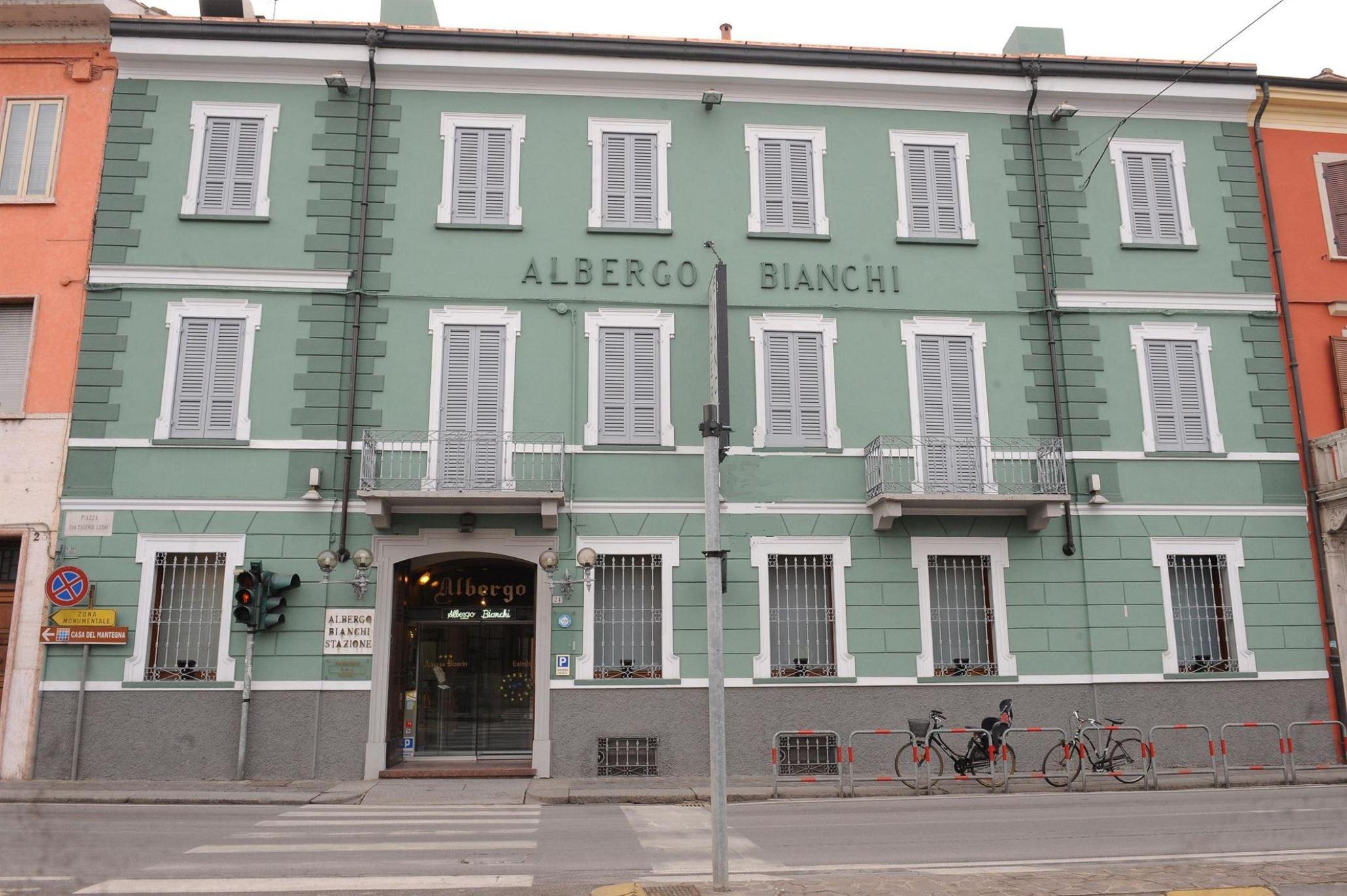 Albergo Bianchi Stazione Мантуя Экстерьер фото